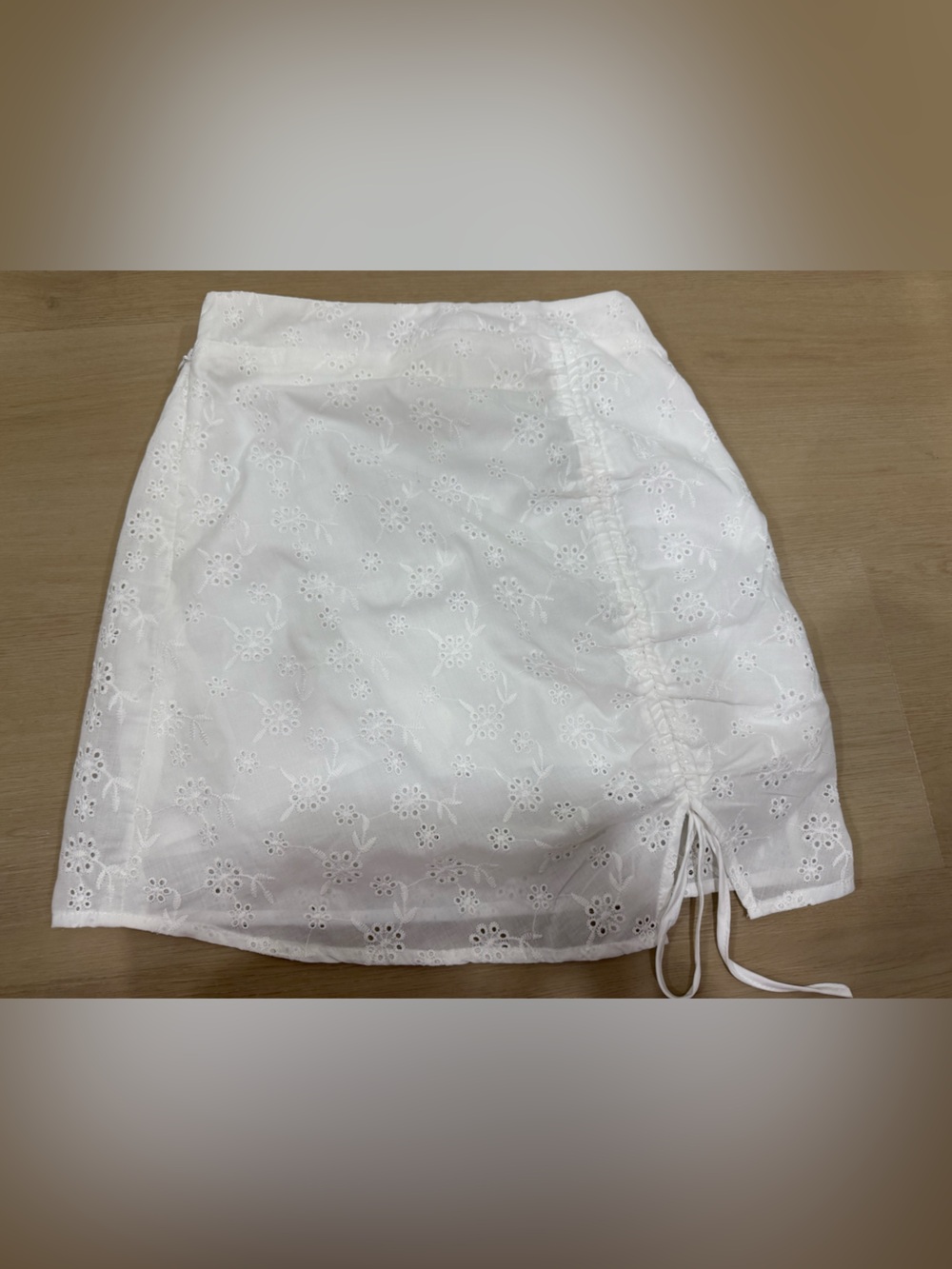 Women’s White Eyelet Drawstring Skirt